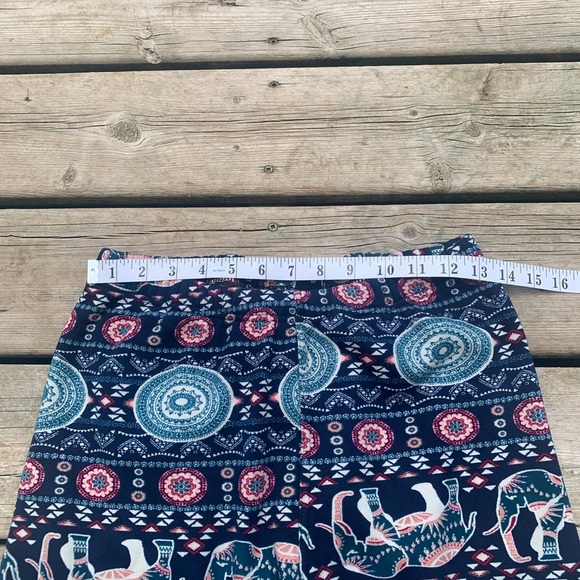 Cozy & Warm Printed Fleece Lined Leggings - Size XL - Picture 7 of 7